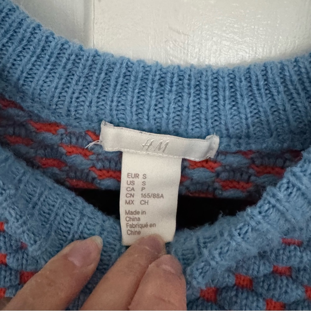 H&M Pattern Knit Sweater - Picture 5 of 8